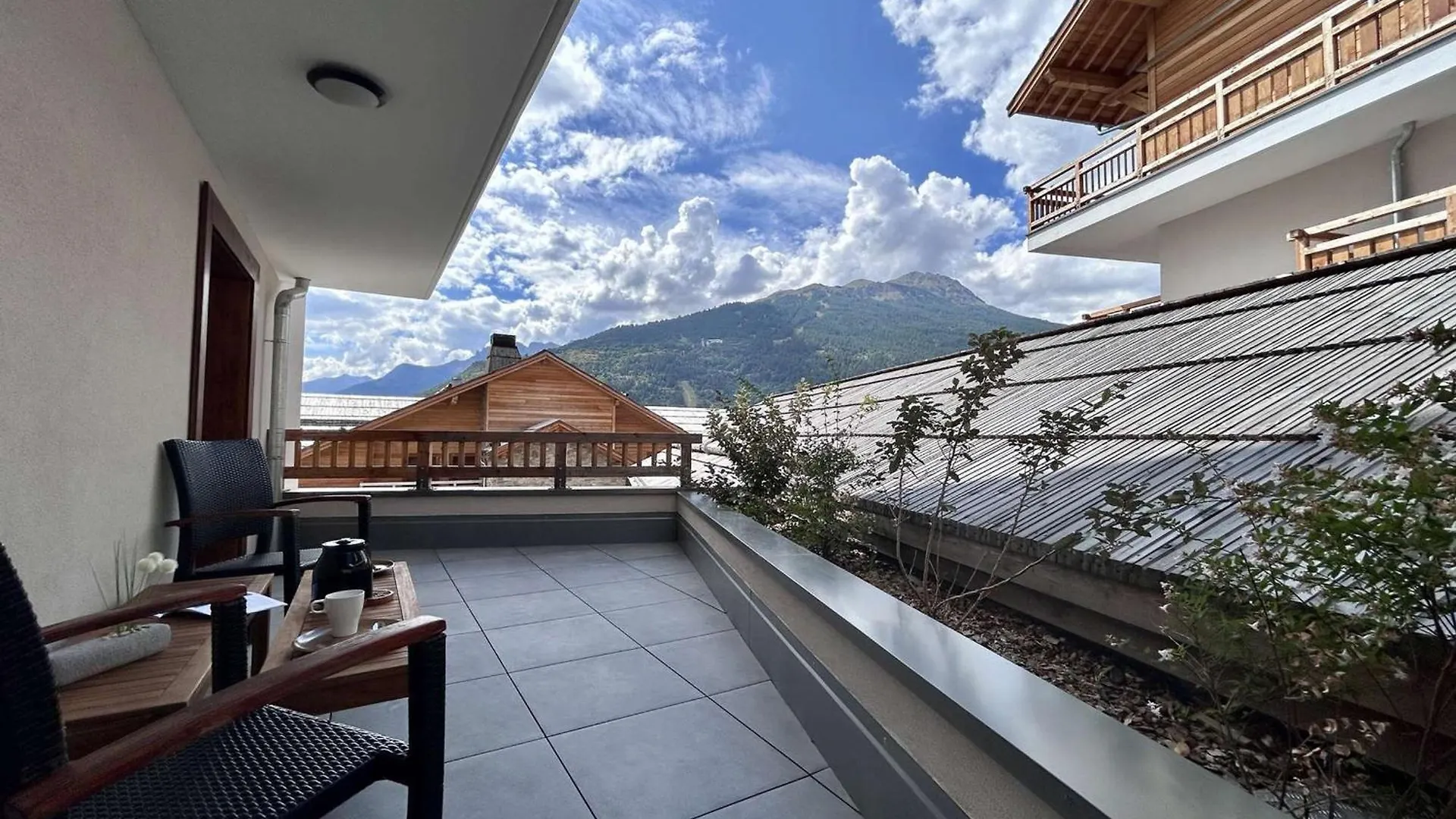 Appartement Lumineux 2 Chambres Avec Terrasse Et Garage Prive A Briancon - Fr-1-330C-144 Briancon (Hautes-Alpes)