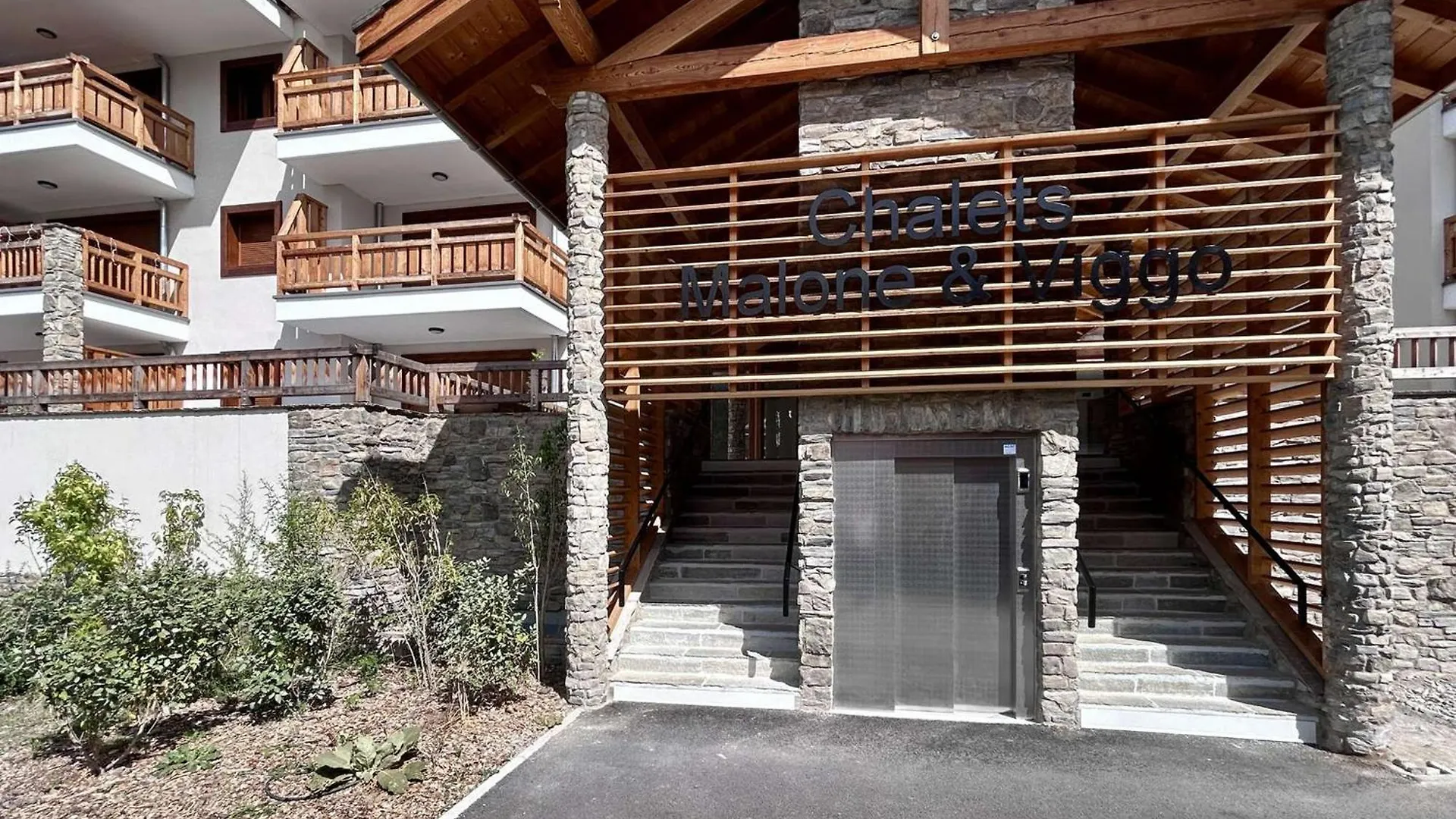 Appartement Lumineux 2 Chambres Avec Terrasse Et Garage Prive A Briancon - Fr-1-330C-144 0*, Briancon (Hautes-Alpes)